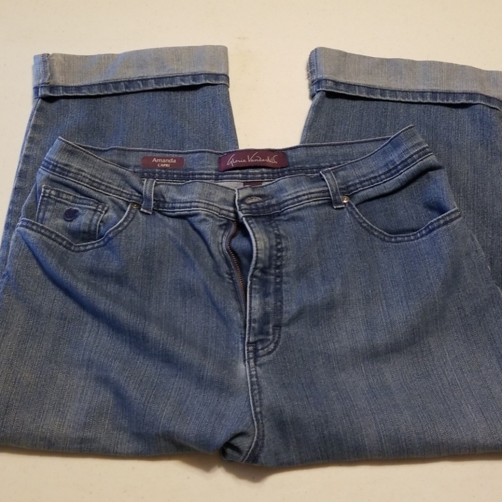 Womens capri pants